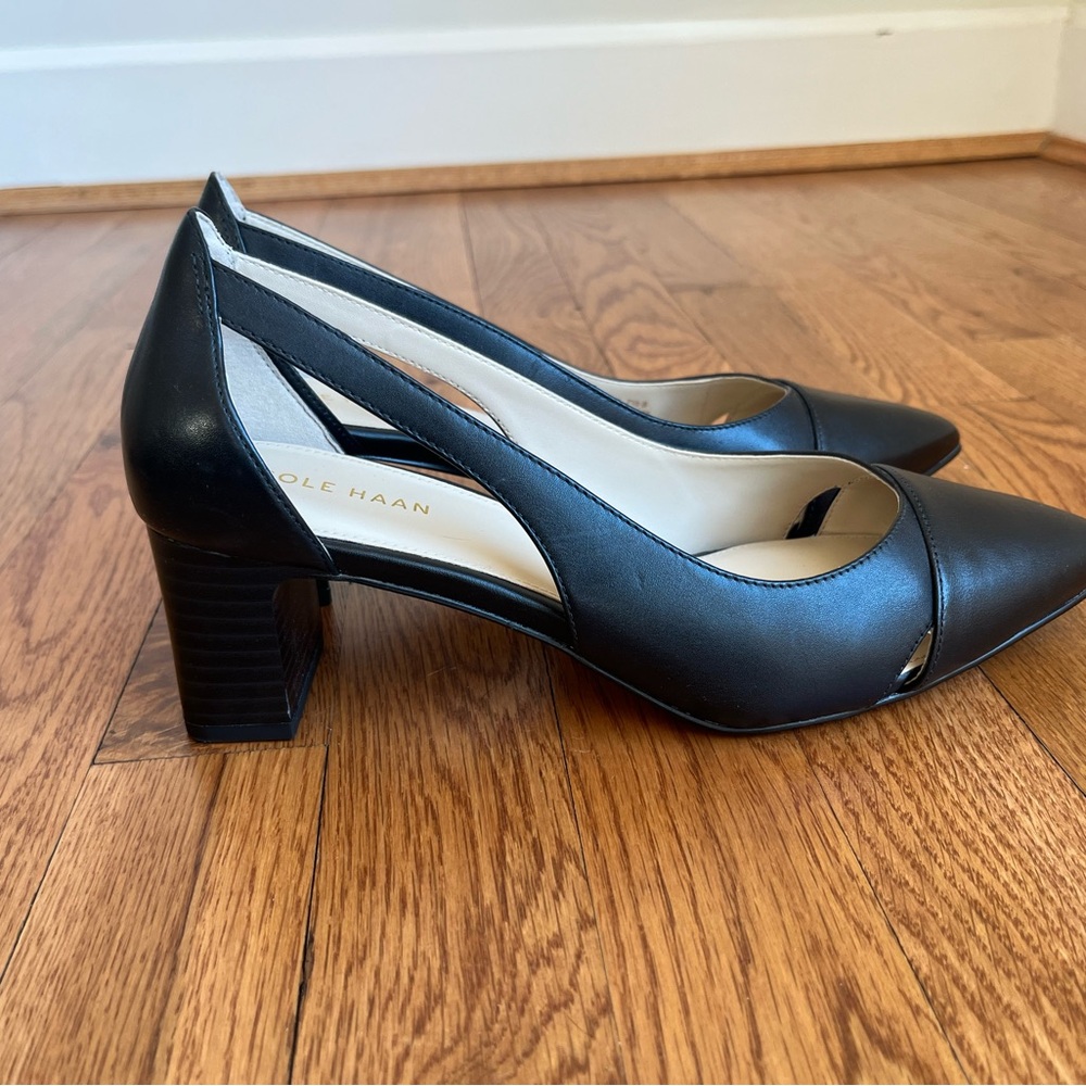 Cole Haan Black Pointed Toe Heels. Size 7.5B. - Picture 6 of 10